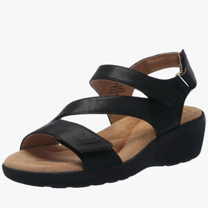 NWOB Easy Spirit Women's Kimberly Black Faux Leather Wedge Sandal 9.5